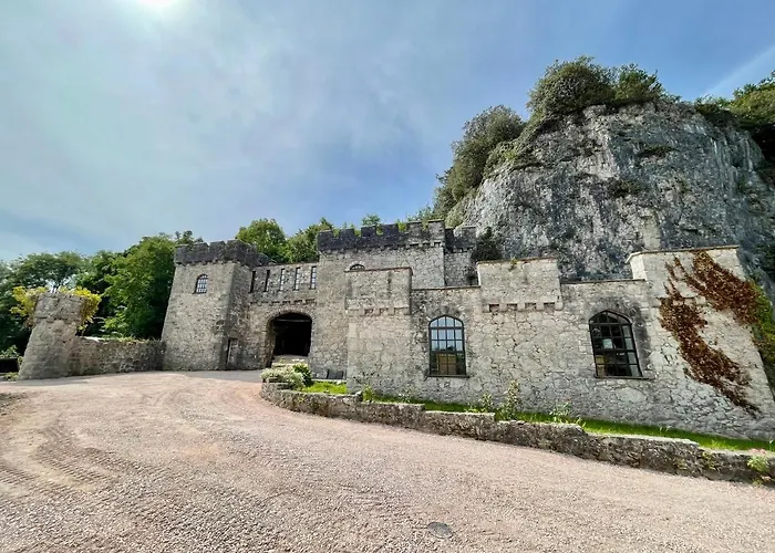 Tan-Yr-Ogo Gate Lodge, Gwrych Castle